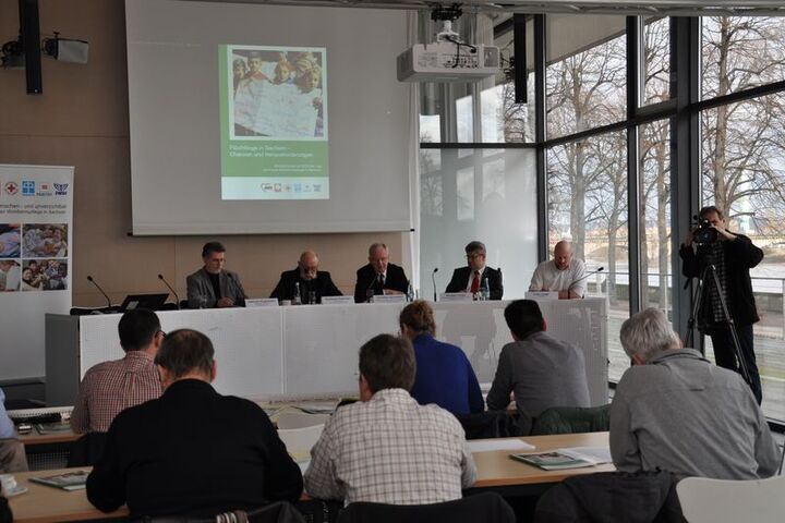 Flüchtlingshilfe nicht auf dem Rücken des Ehrenamtes...